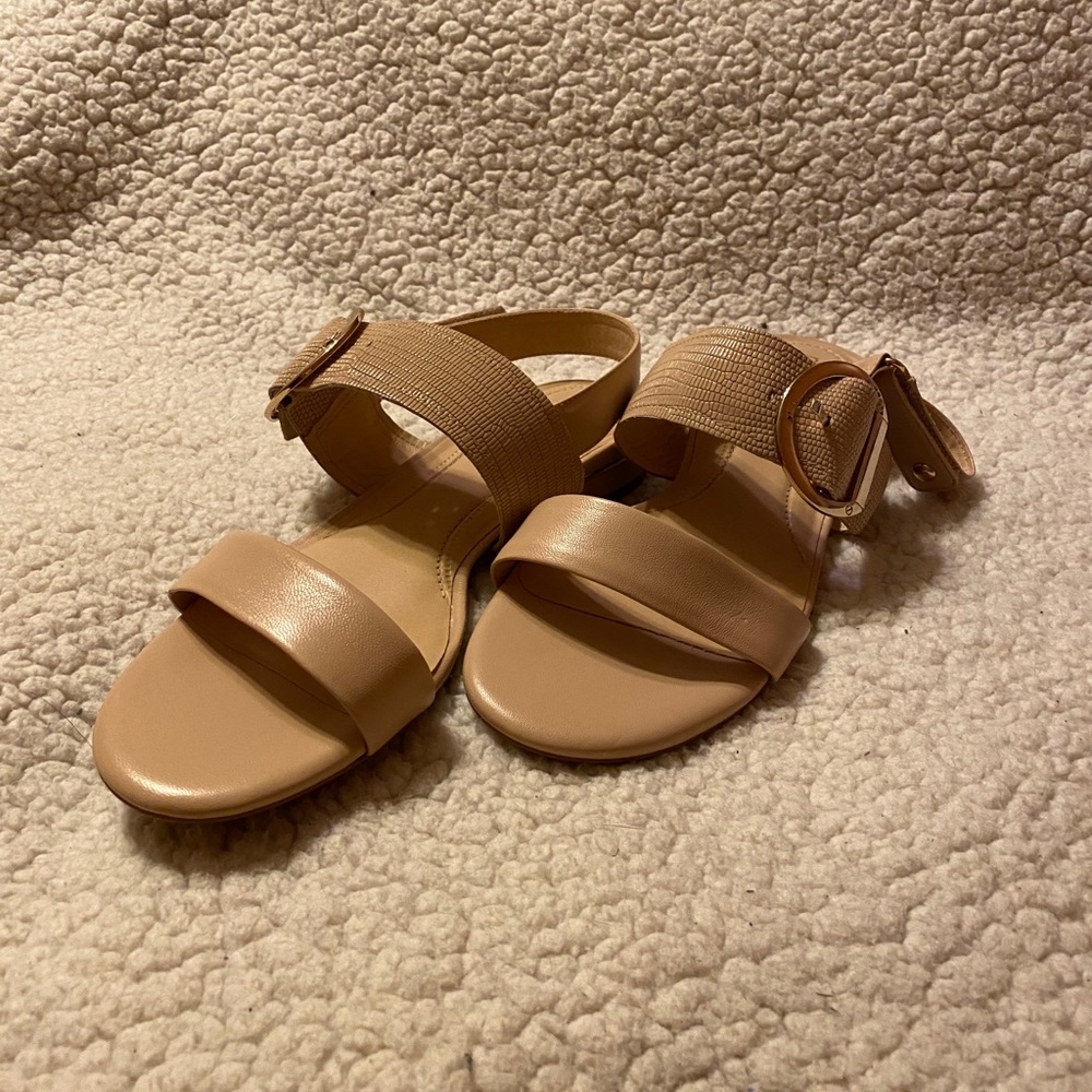 nurture size 10 nude sandals